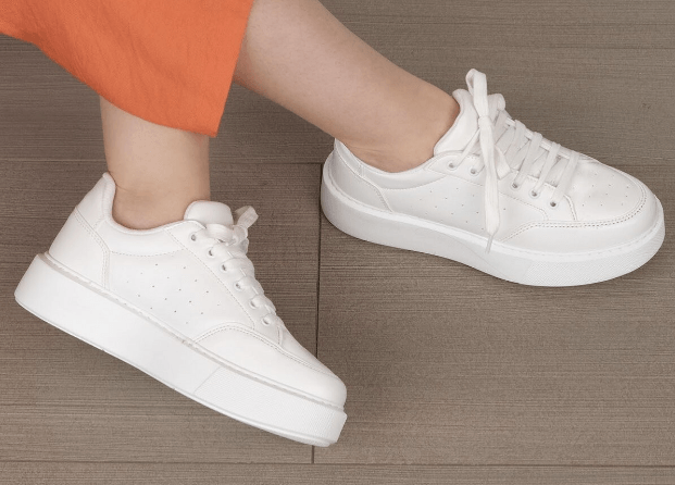 Beyaz Ayakkabı ile Yapabileceğiniz 3 Farklı Kombin